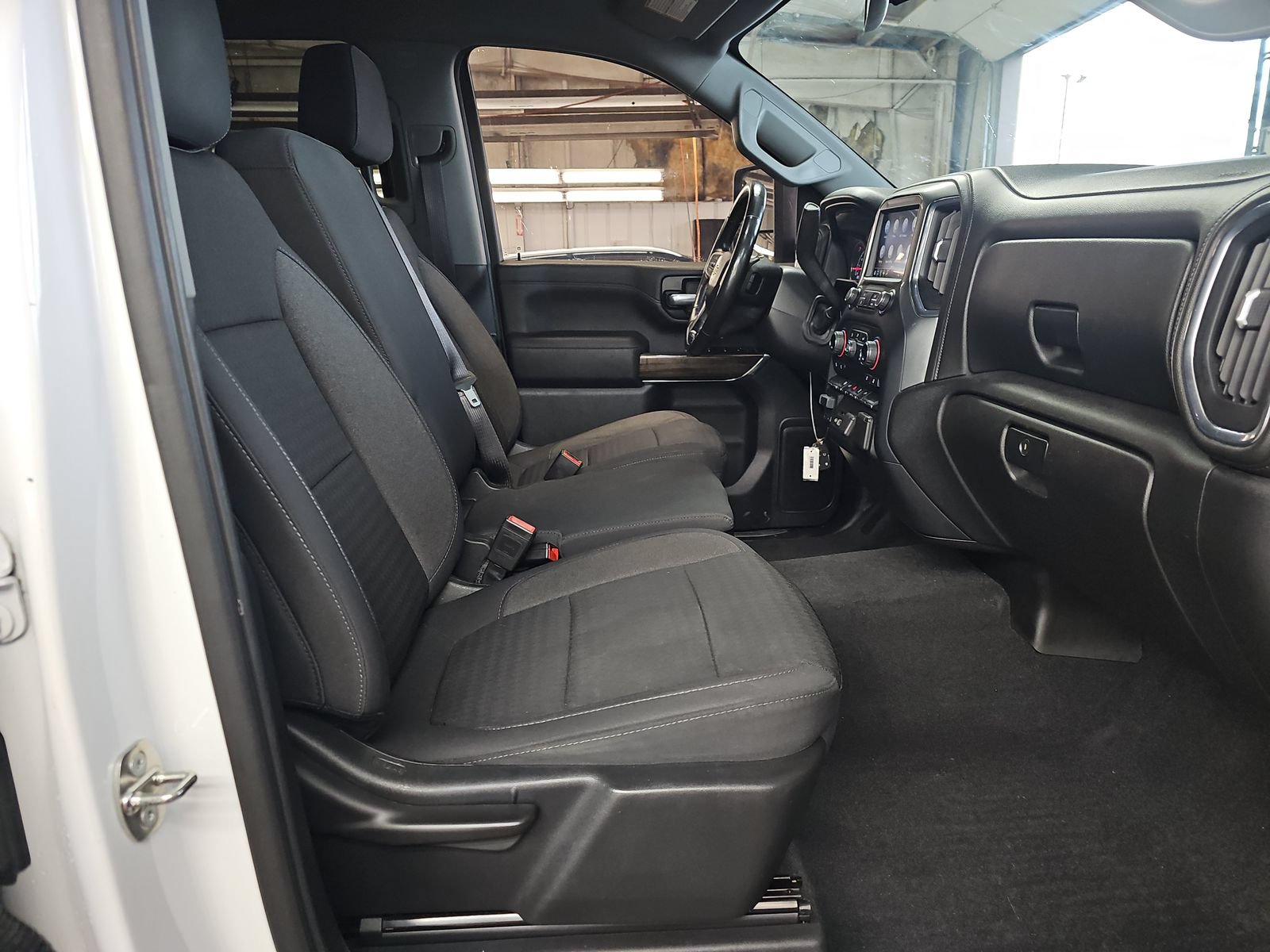 Used 2020 Chevrolet Silverado 2500 LT w/ Convenience Package RWD image 13
