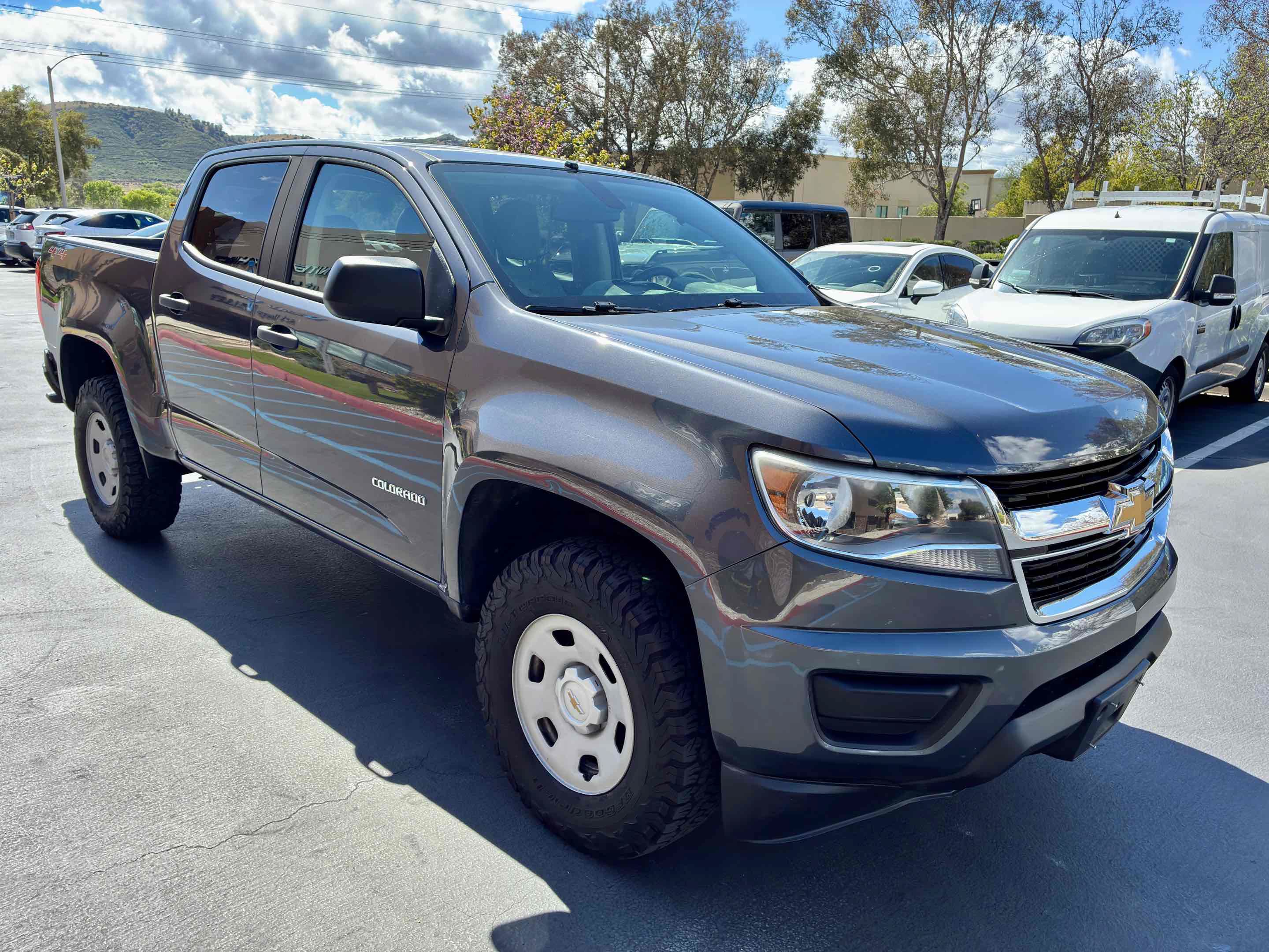 Used 2017 Chevrolet Colorado W/T w/ WT Convenience Package AWD/4WD image 6