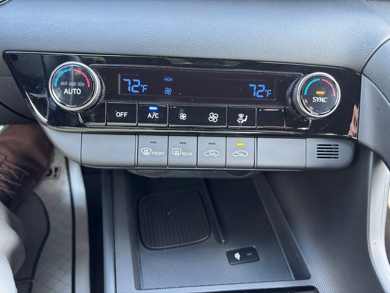 Used 2025 Hyundai Elantra Sport image 18