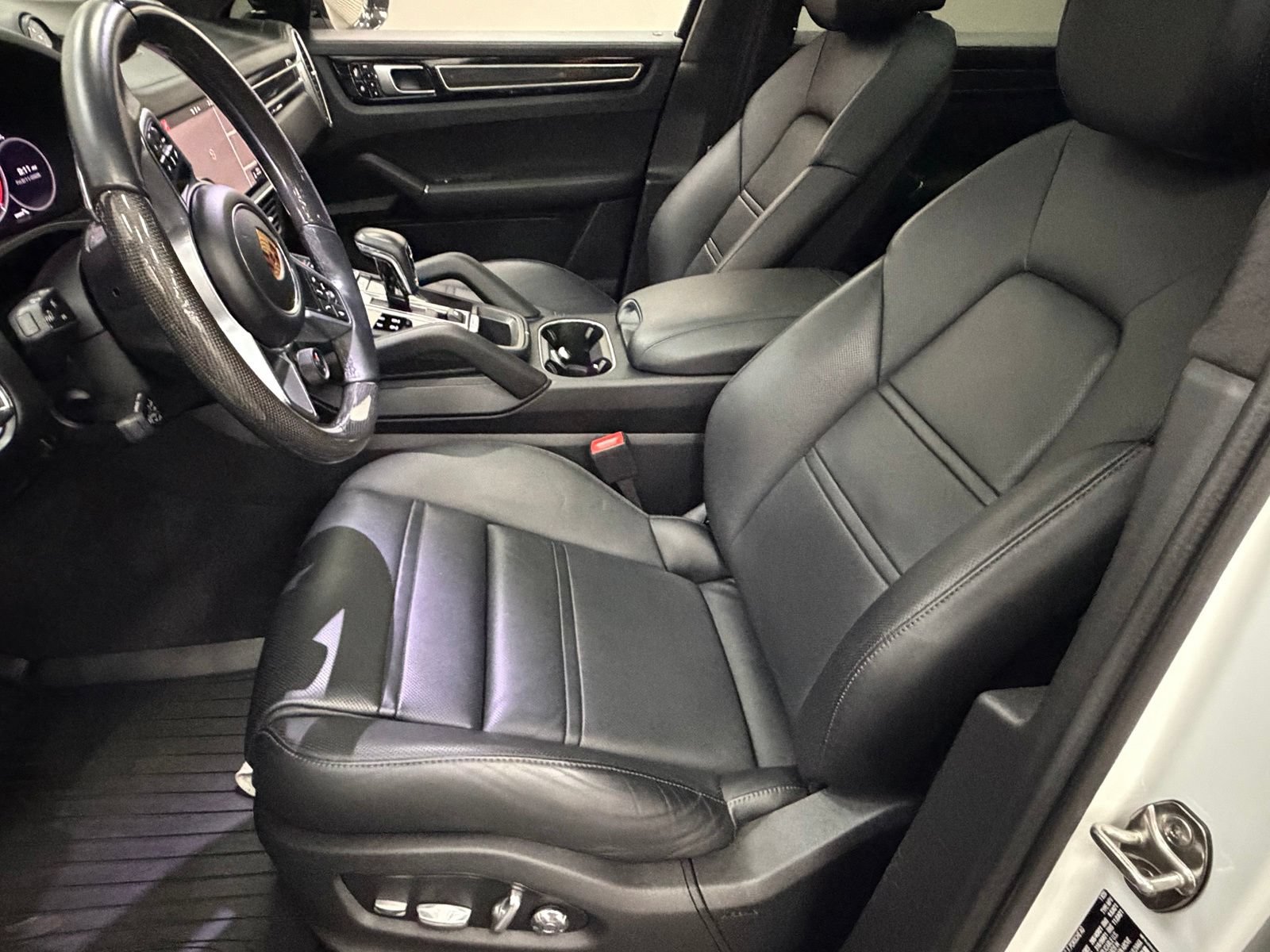 Used 2021 Porsche Cayenne GTS AWD/4WD image 24