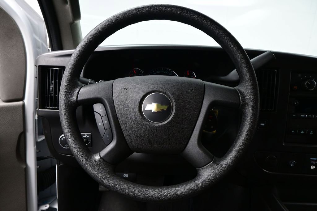 Used 2025 Chevrolet Express 3500 LT w/ LT Preferred Equipment Group RWD image 19