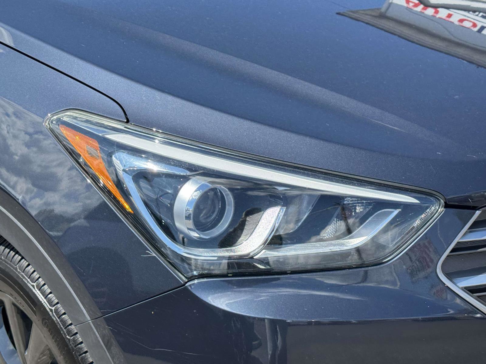 Used 2017 Hyundai Santa Fe Sport w/ Cargo Package AWD/4WD image 7