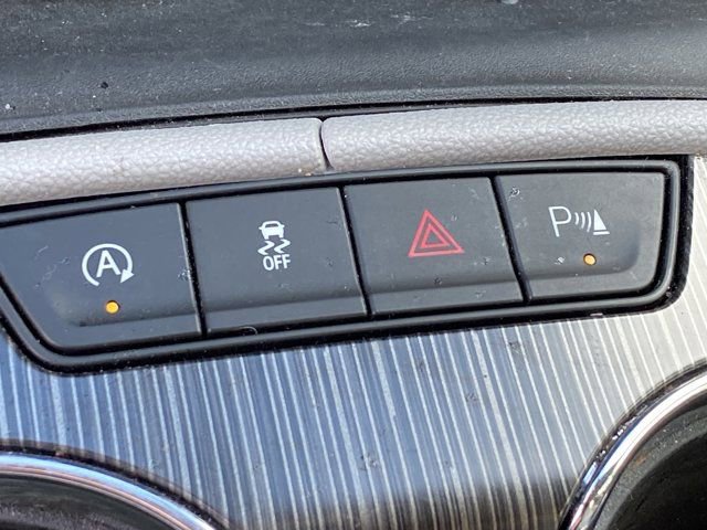 Used 2020 GMC Acadia SLT w/ Driver Alert Package II FWD image 23