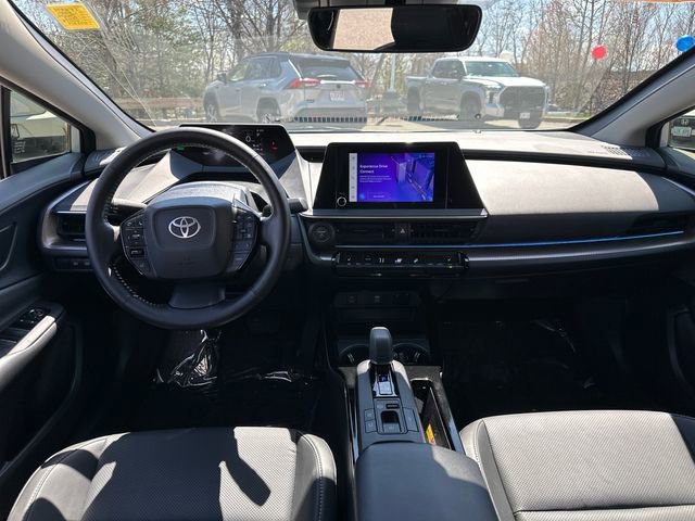 Used 2024 Toyota Prius XLE FWD image 33