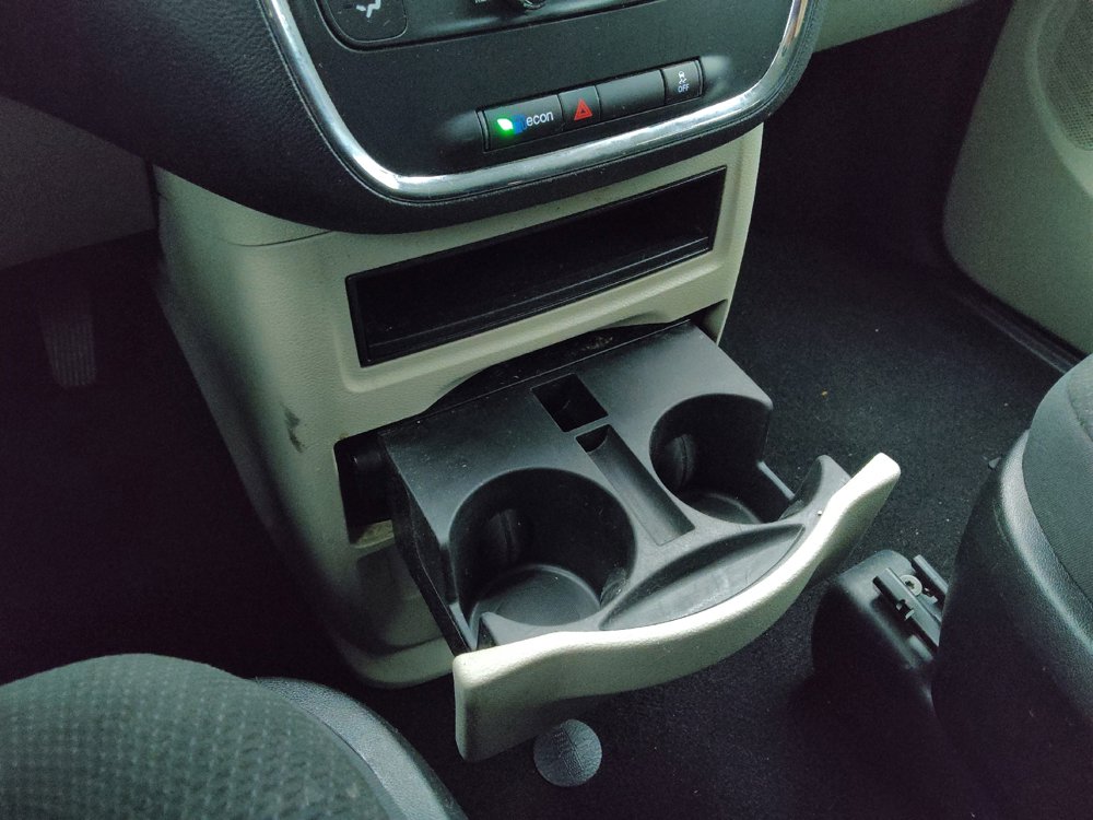 Used 2019 Dodge Grand Caravan SE w/ UConnect Hands-Free Group FWD image 26