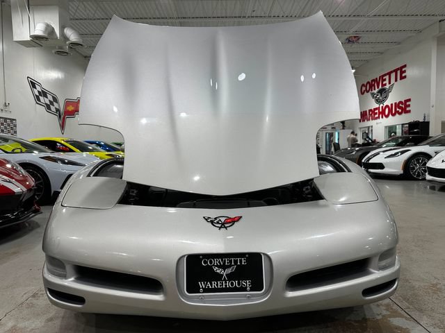 Used 2002 Chevrolet Corvette Convertible w/ Preferred Equipment Group2 RWD image 19