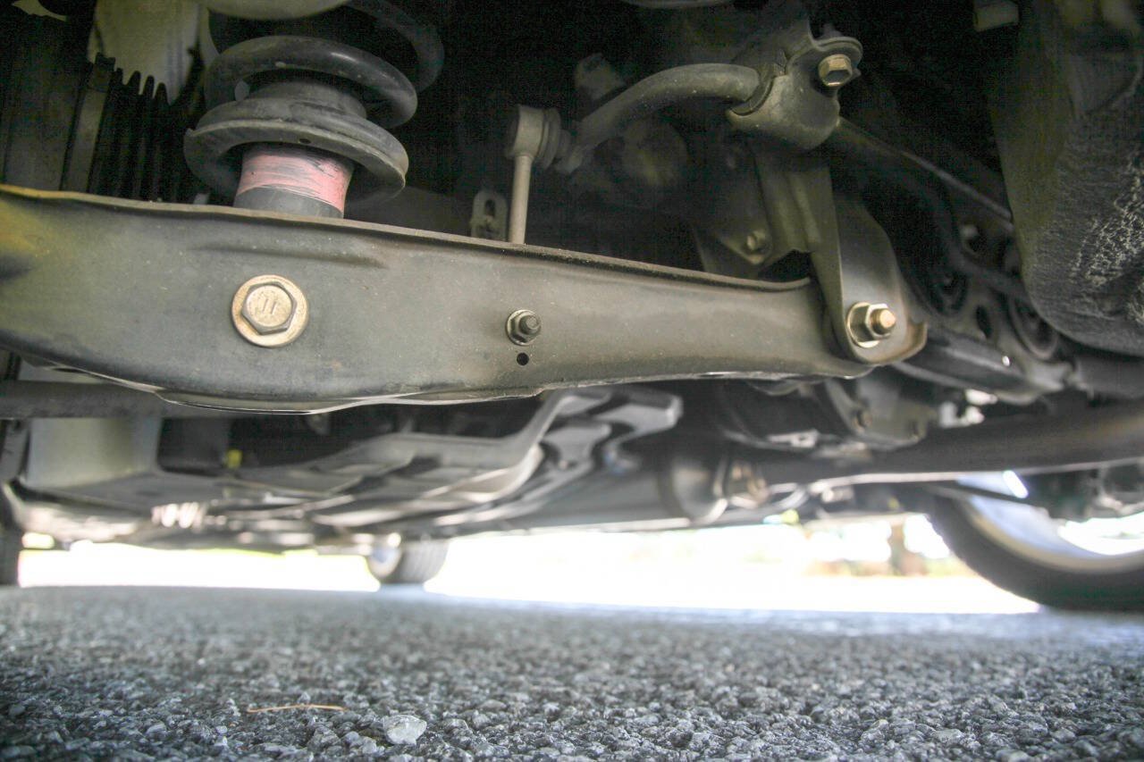 Used 2001 Lexus IS 300 w/ Leather Trim Pkg RWD image 30
