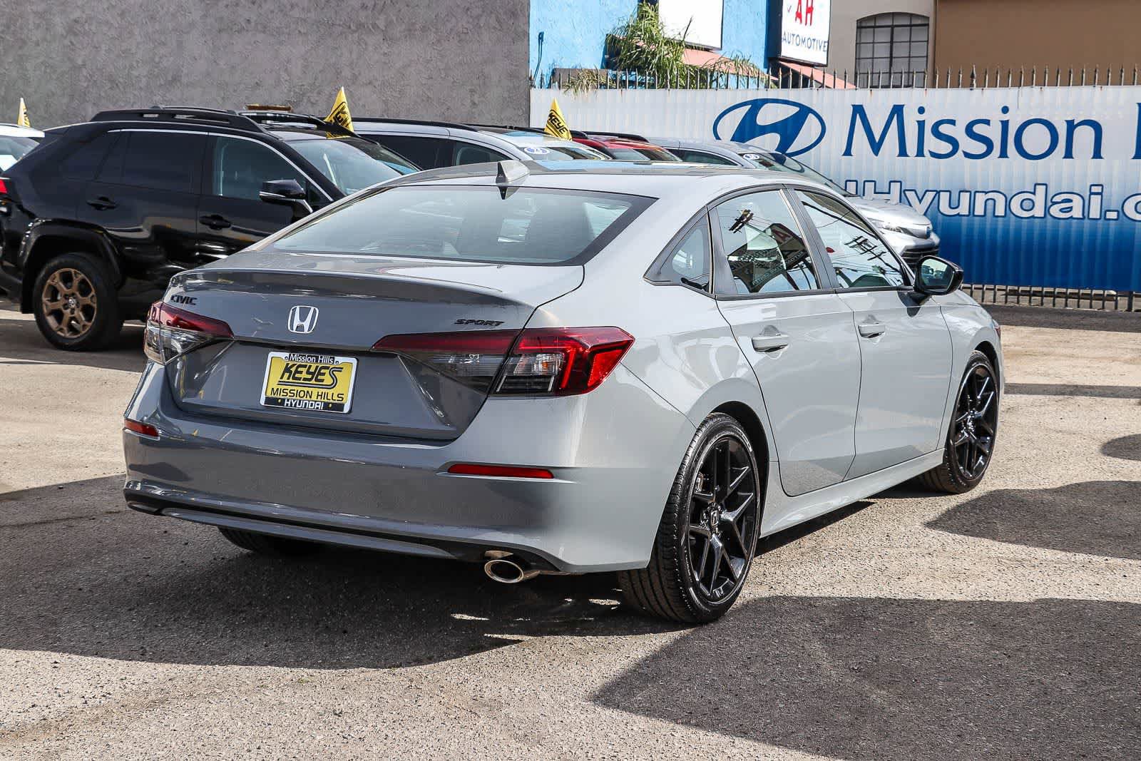 Used 2026 Honda Civic Sport image 2
