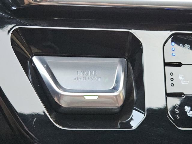 Used 2025 GMC Sierra 3500 Denali Ultimate image 16
