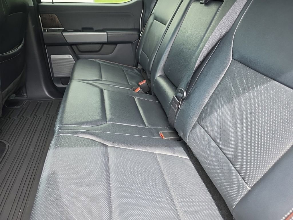 Used 2023 Ford F150 Lariat w/ Trailer Tow Package image 17