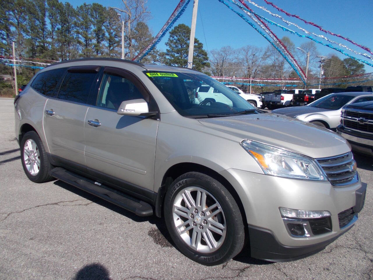Used 2015 Chevrolet Traverse LT w/ Style and Technology Package image 18