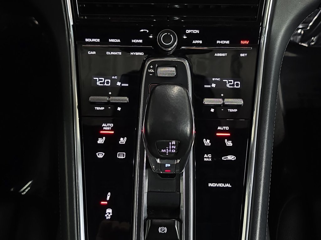 Used 2018 Porsche Panamera Turbo S AWD/4WD image 19