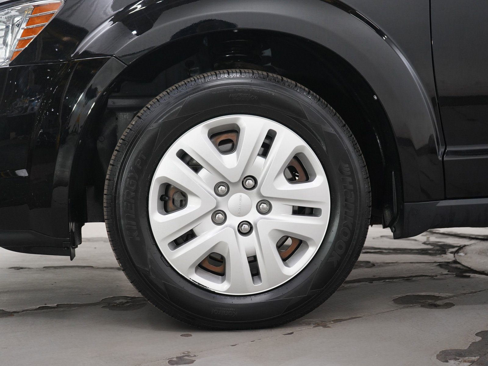 Used 2020 Dodge Journey SE FWD image 28