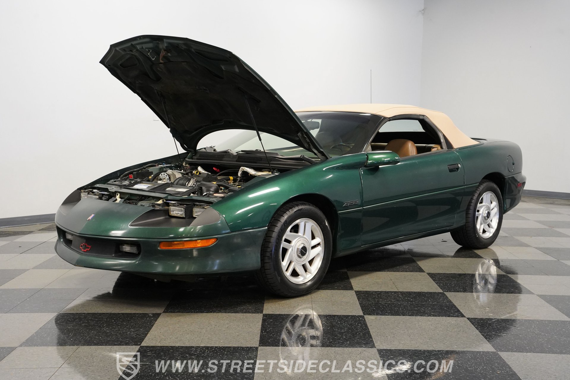 Used 1995 Chevrolet Camaro Z28 RWD image 32