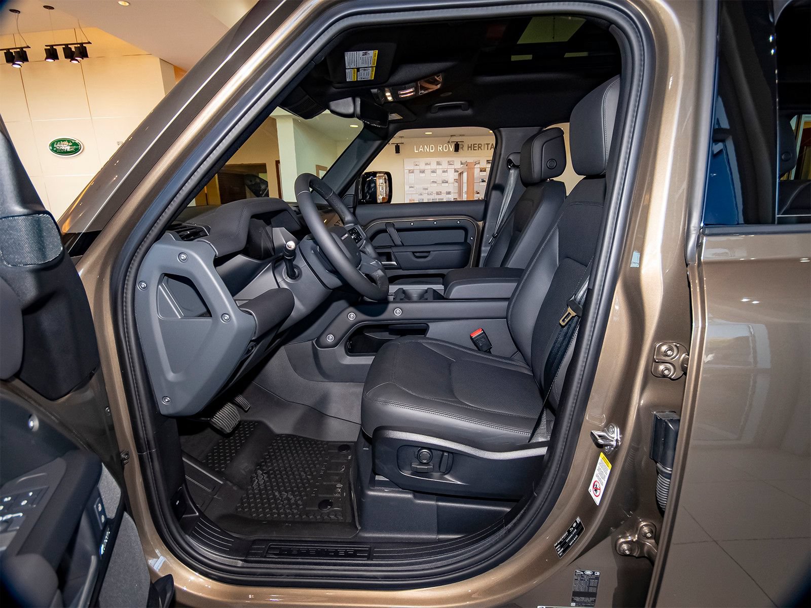 New 2026 Land Rover Defender 110 X-Dynamic SE AWD/4WD image 56