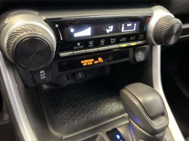 Certified 2022 Toyota RAV4 LE AWD/4WD image 22