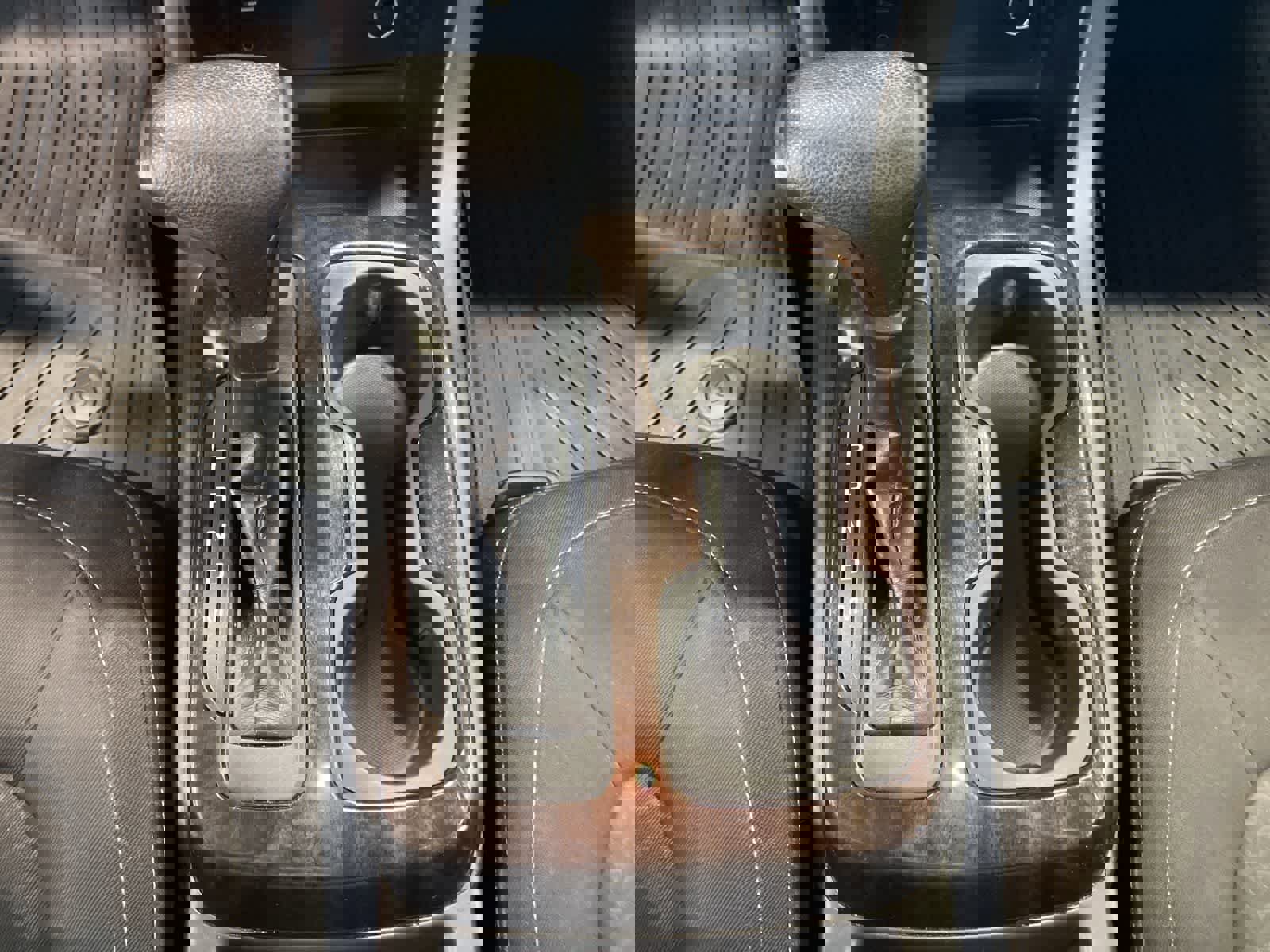 Used 2016 GMC Canyon SLE w/ Nightfall Edition image 15