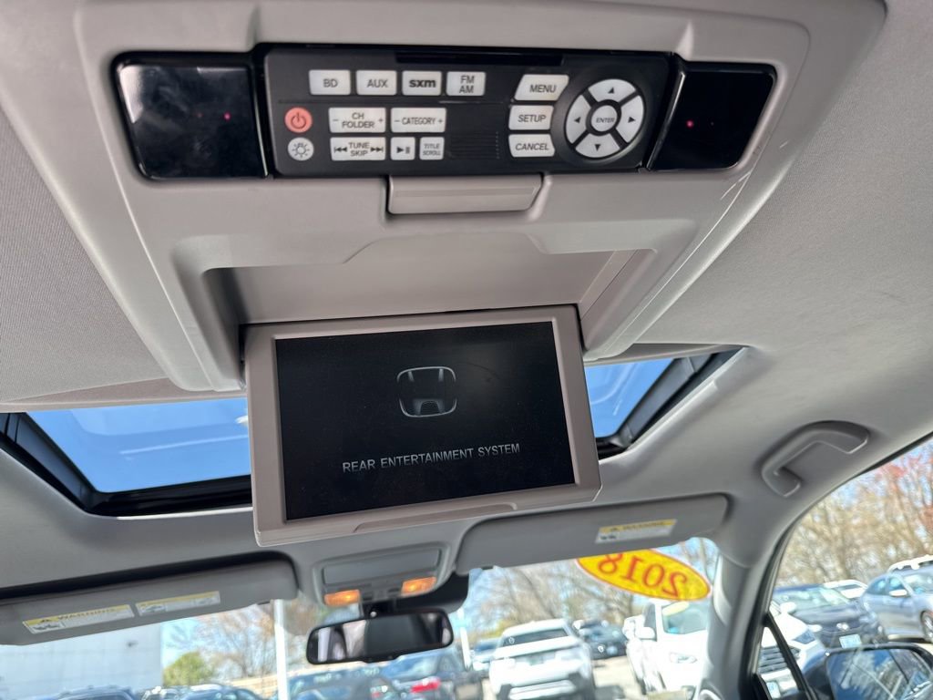 Used 2018 Honda Pilot Touring image 18