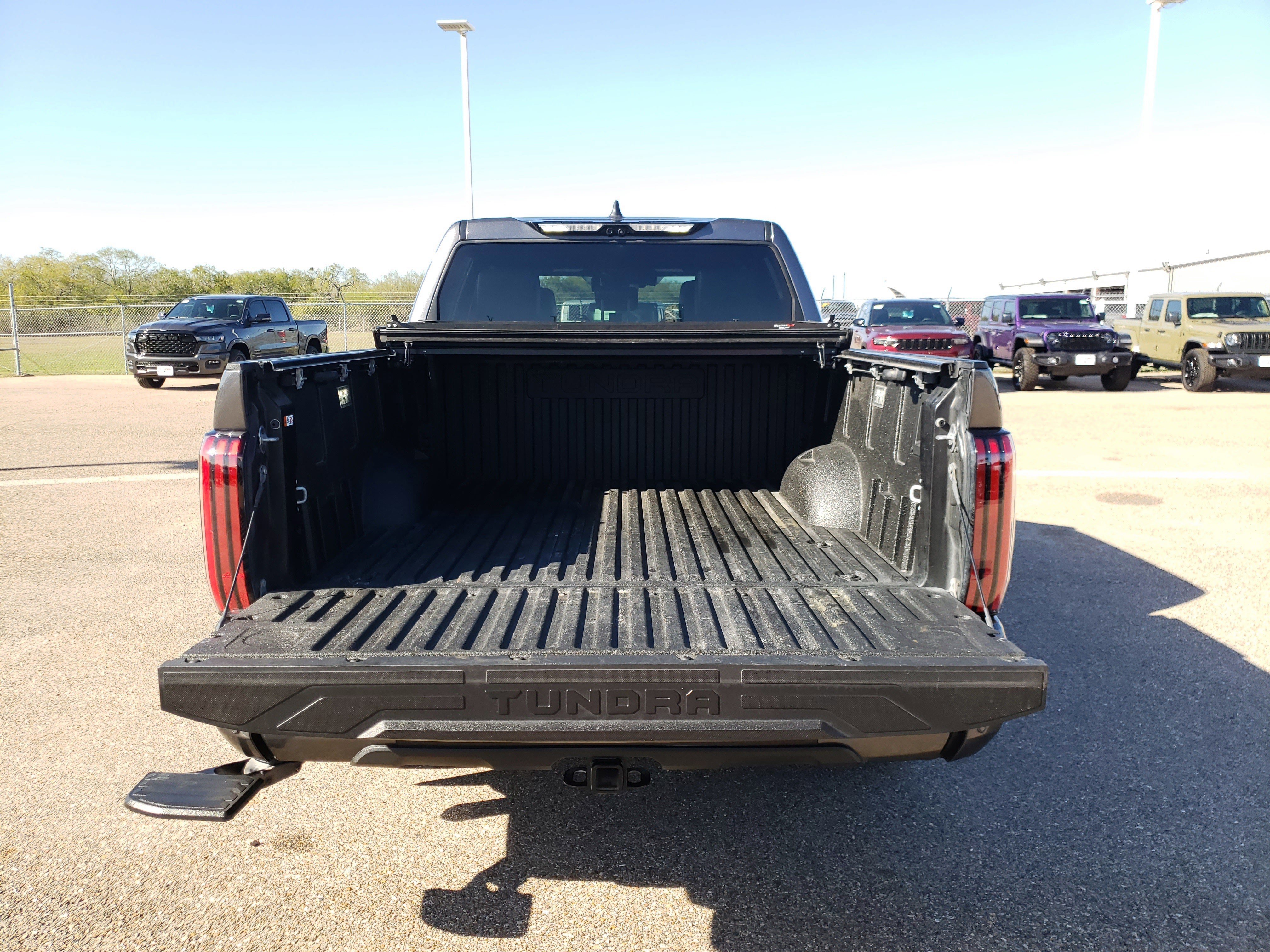 Used 2025 Toyota Tundra Platinum AWD/4WD image 27