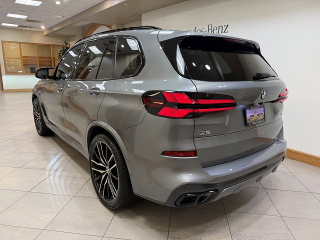 Used 2024 BMW X5 M60i image 3