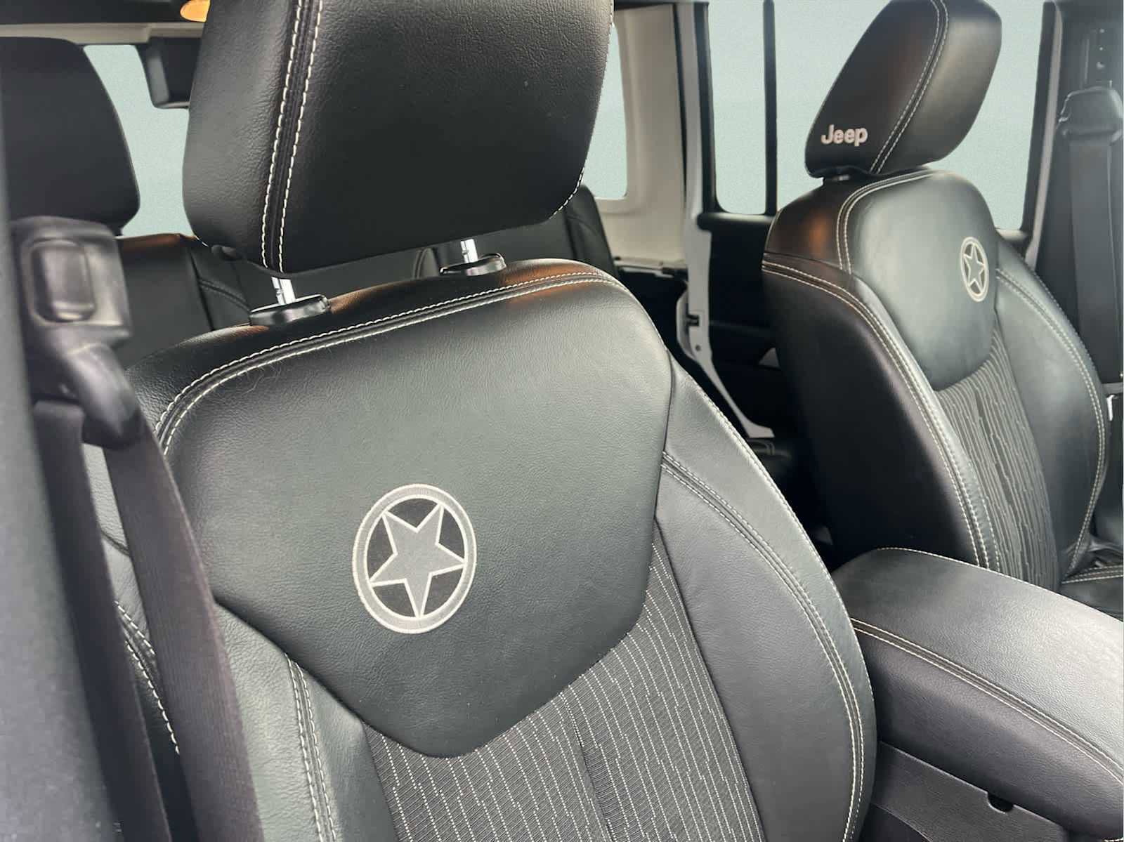 Used 2015 Jeep Wrangler Unlimited Sport image 8