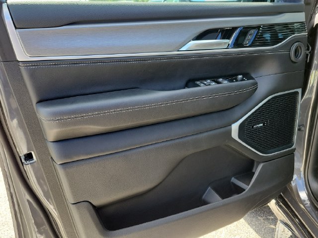 New 2027 Jeep Grand Wagoneer 4WD w/ Premium Group I image 41
