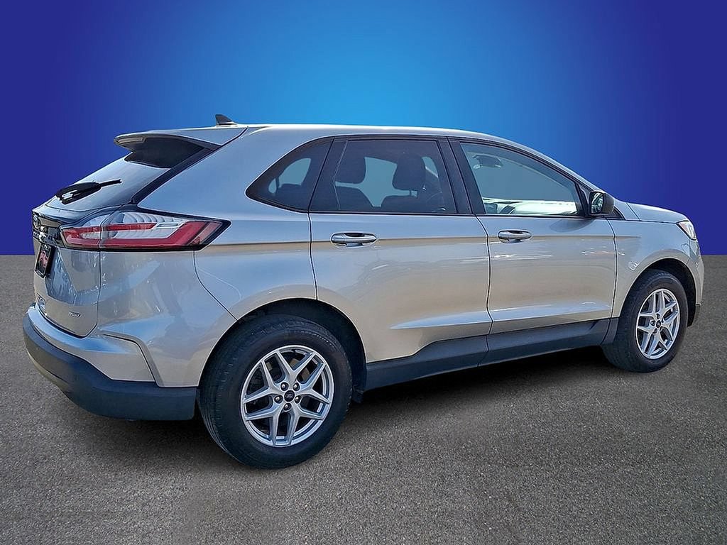 Used 2022 Ford Edge SE AWD/4WD image 5