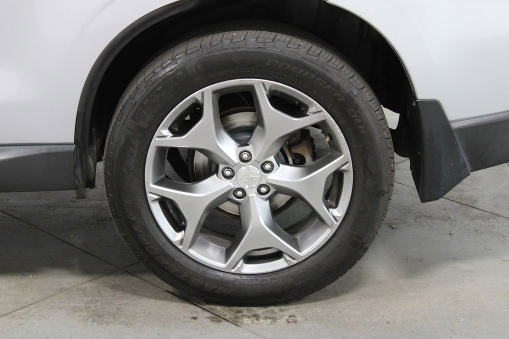 Used 2016 Subaru Forester 2.5i Touring w/ Eyesight & Navigation System AWD/4WD image 17