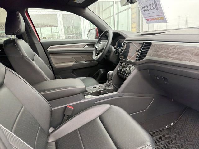 Used 2022 Volkswagen Atlas Cross Sport SE image 29