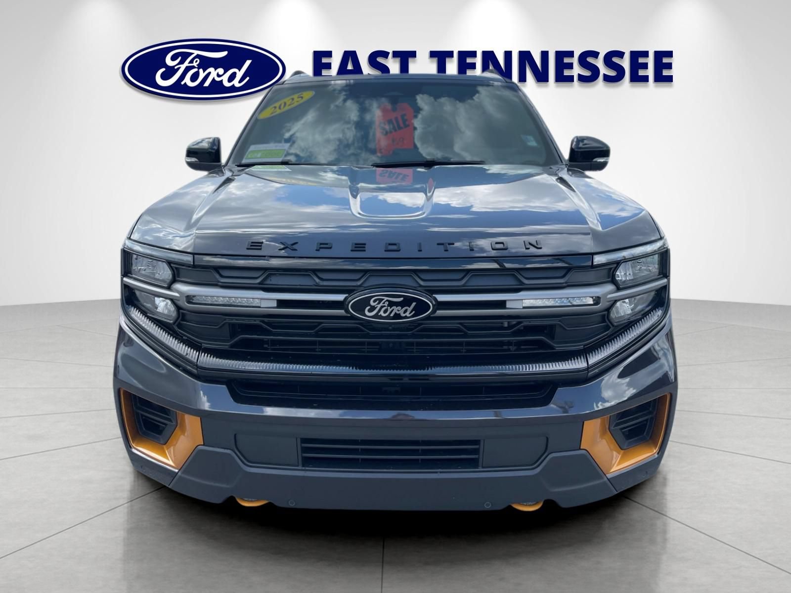 Used 2025 Ford Expedition Tremor AWD/4WD image 9