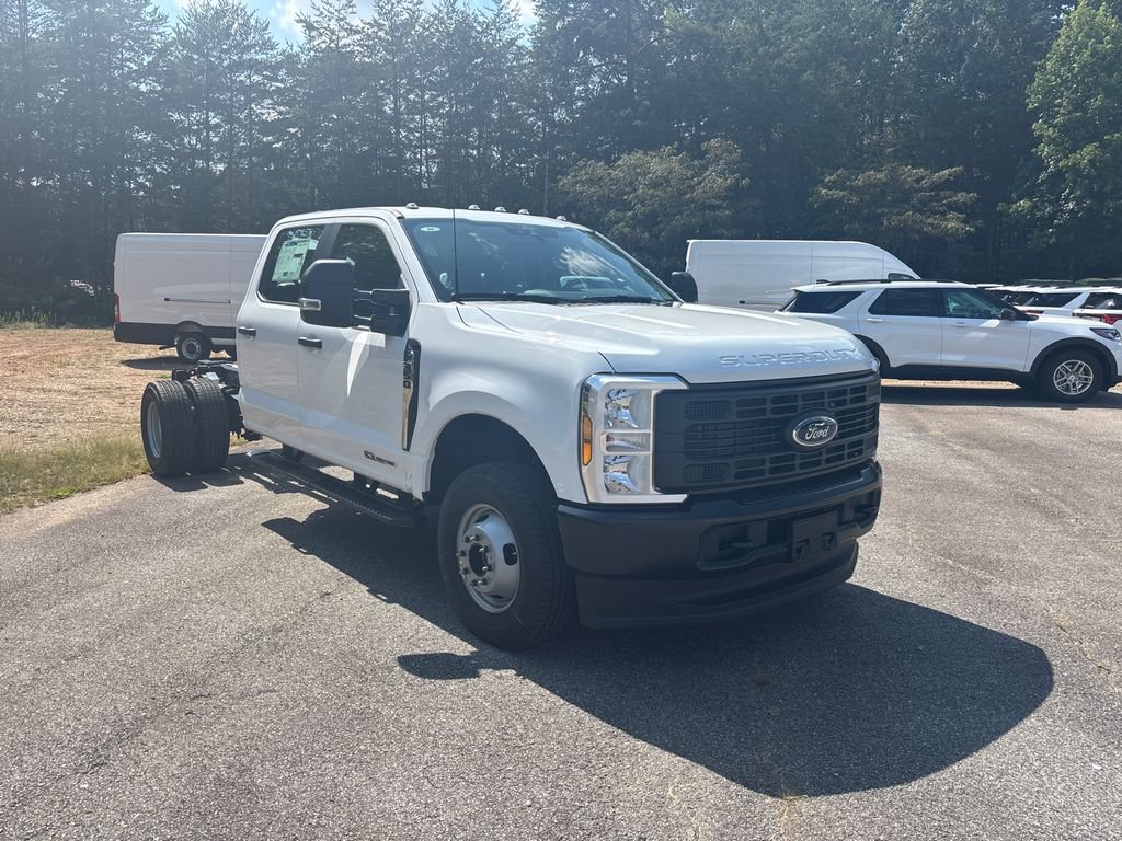 New 2026 Ford F350 XL AWD/4WD image 3