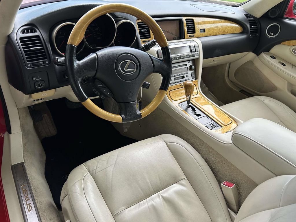 Used 2005 Lexus SC 430 Convertible RWD image 11