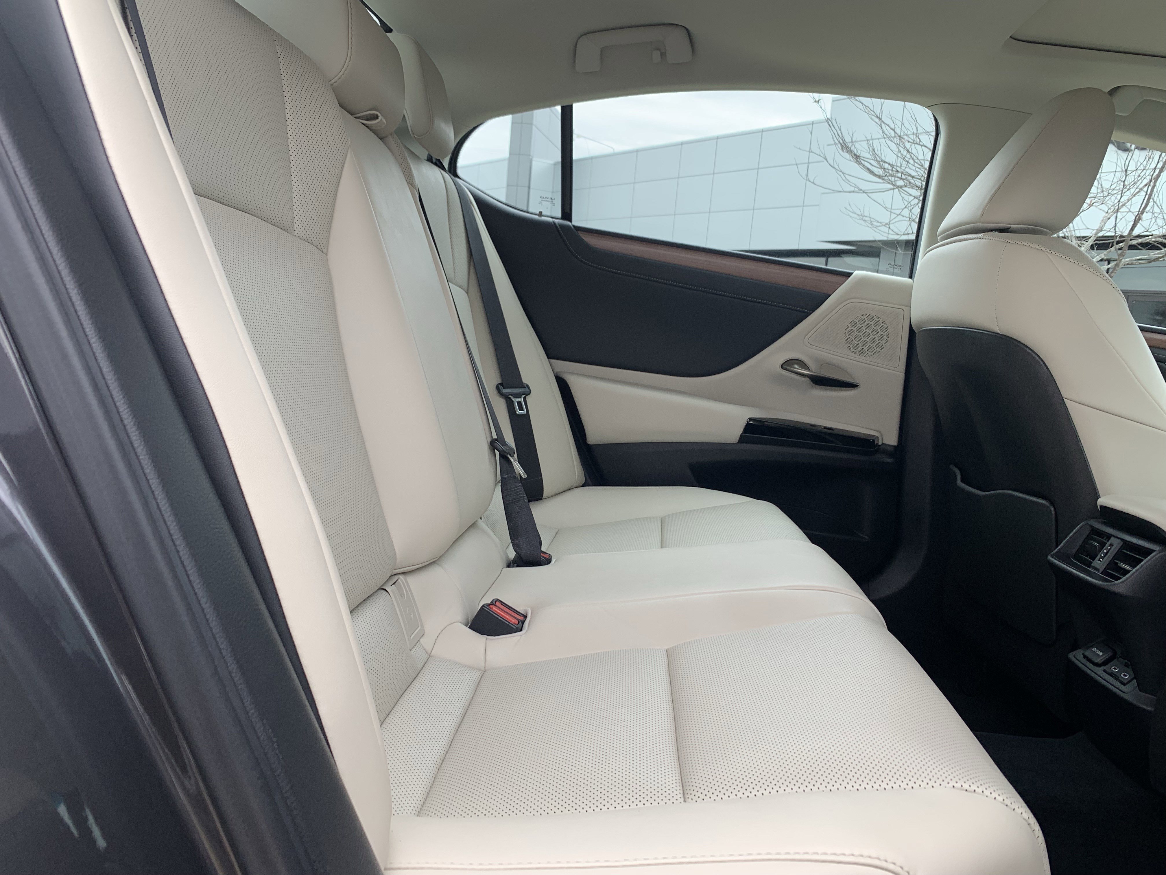 Certified 2025 Lexus ES 350 w/ Premium Package image 33