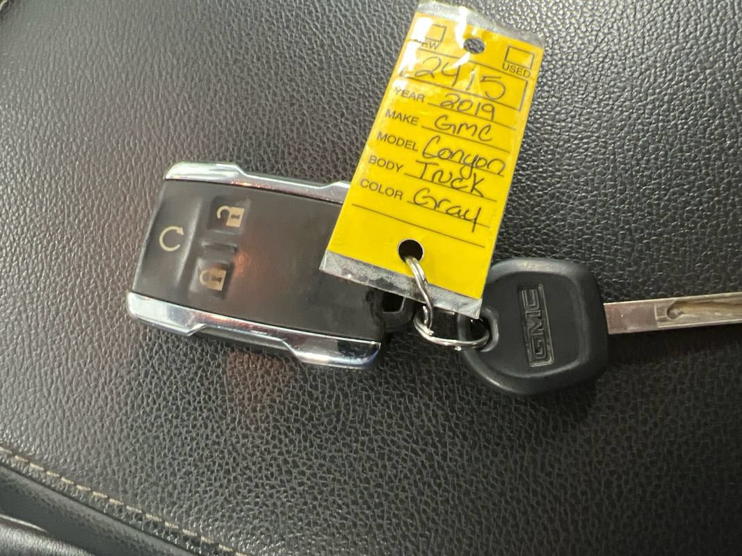 Used 2019 GMC Canyon Denali AWD/4WD image 29