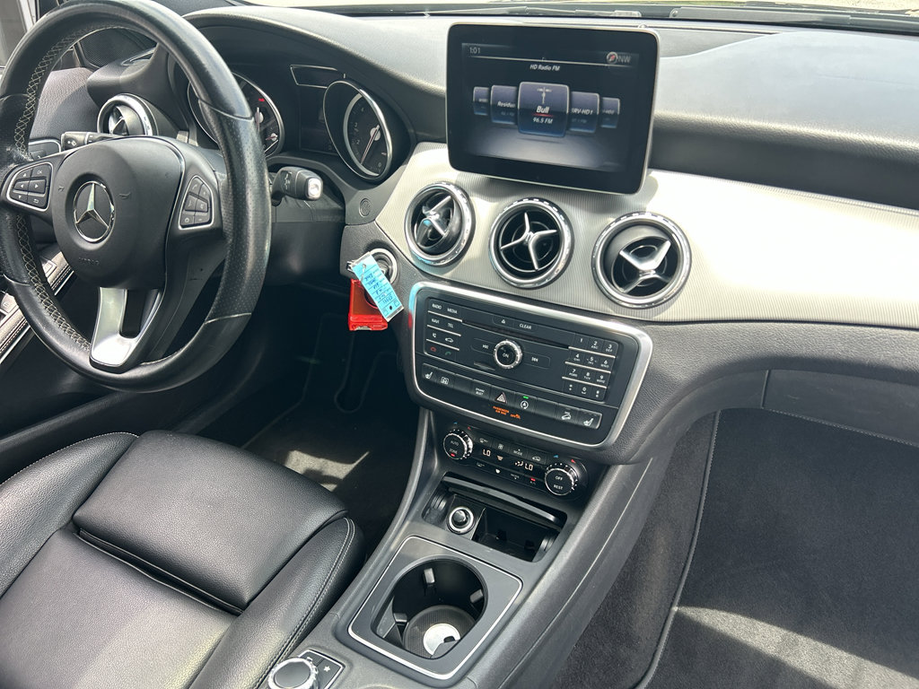 Used 2017 Mercedes-Benz GLA 250 4MATIC image 12