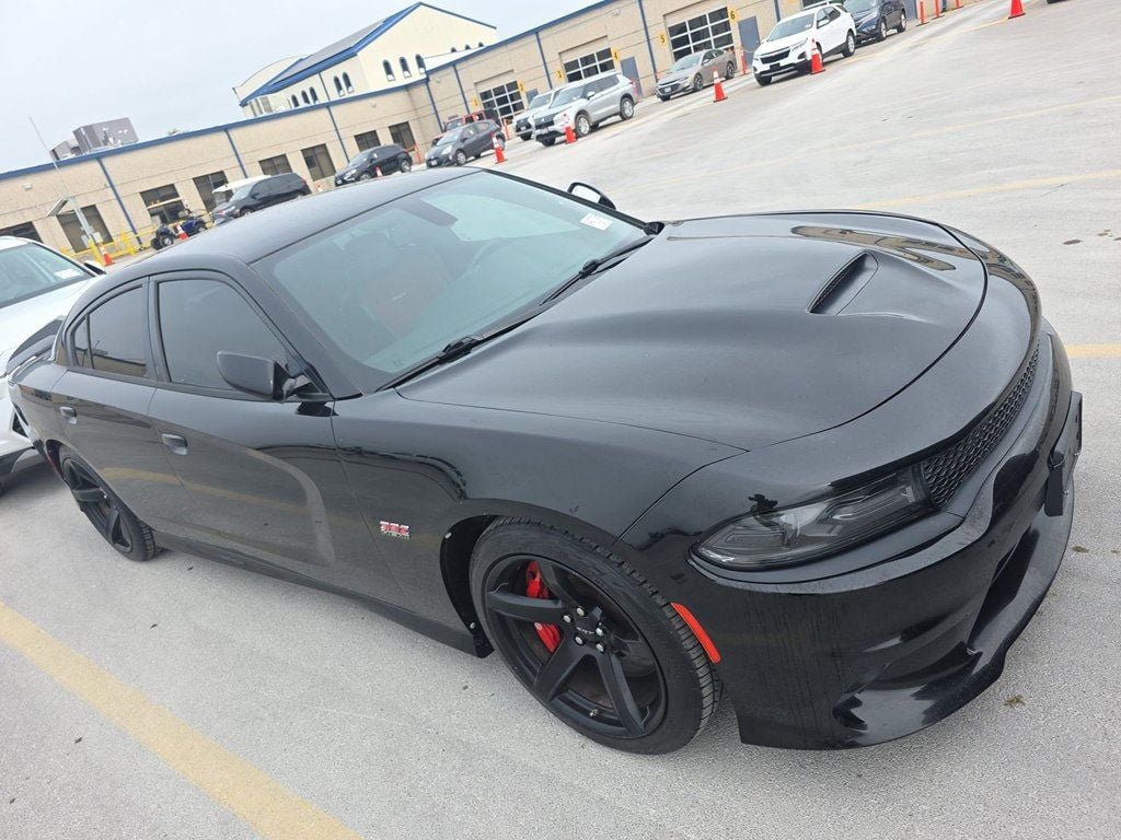 Used 2018 Dodge Charger SRT w/ Harman/Kardon Audio Group RWD image 2