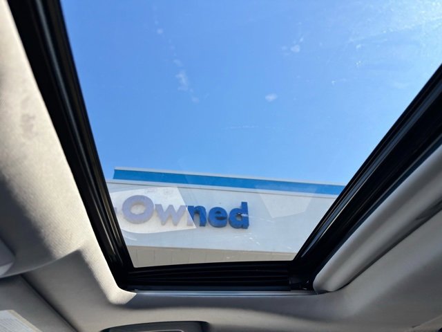 Used 2020 Toyota Highlander XLE image 20