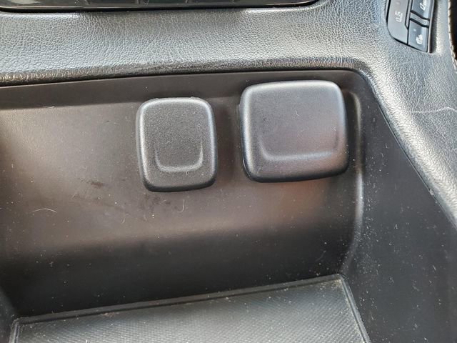 Used 2015 GMC Yukon SLT w/ HD Trailering Package image 28