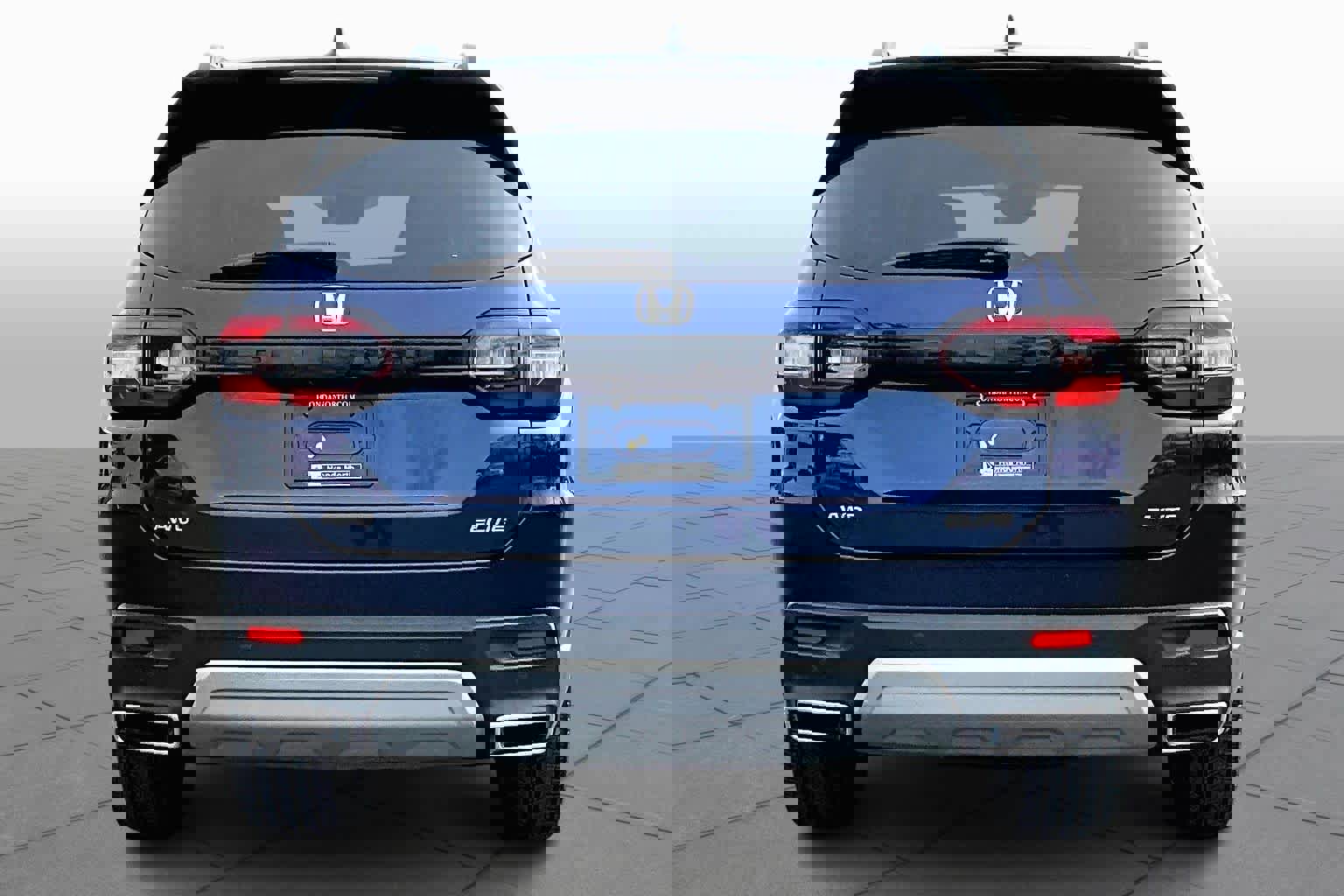 Used 2023 Honda Pilot Elite image 5