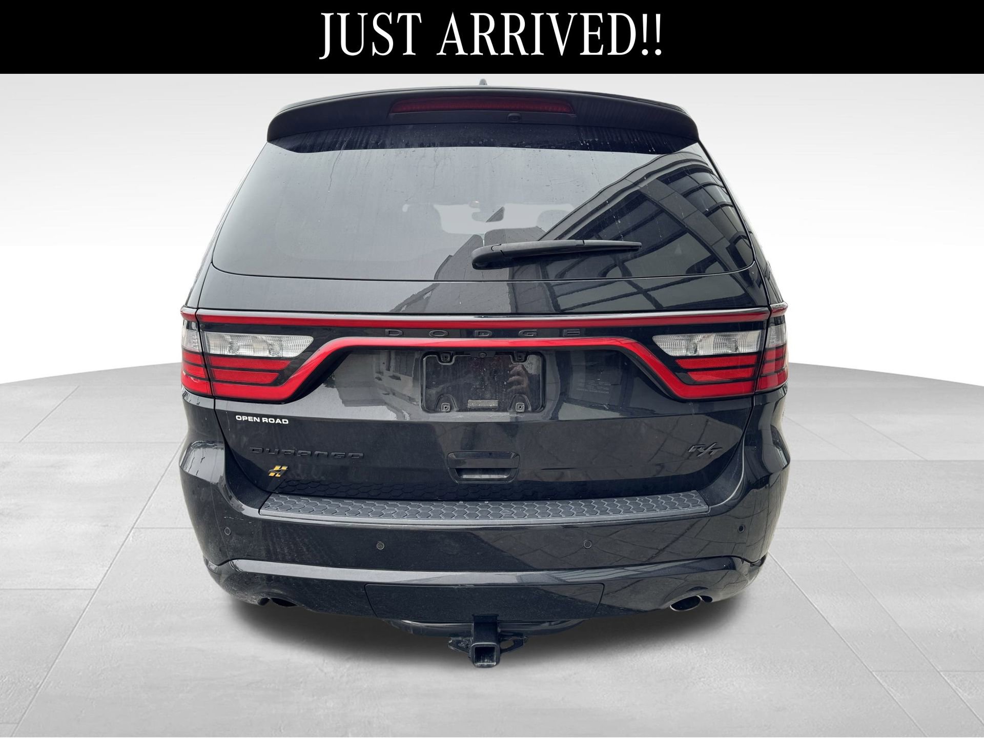 Used 2023 Dodge Durango R/T w/ Hemi Orange Plus Package image 4