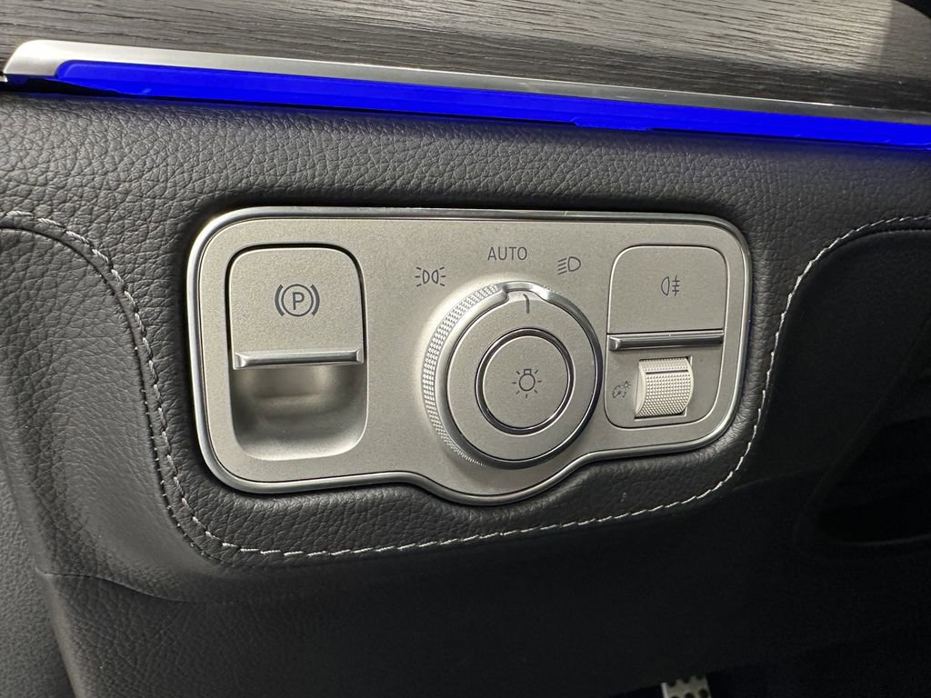 New 2026 Mercedes-Benz GLS 580 4MATIC image 35