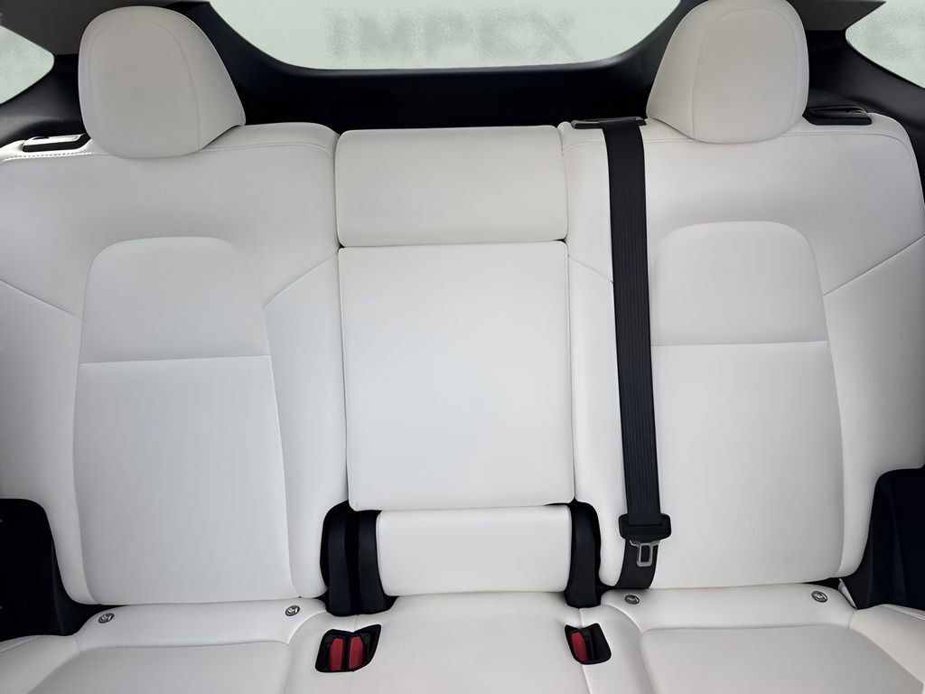 Used 2023 Tesla Model Y Long Range image 12
