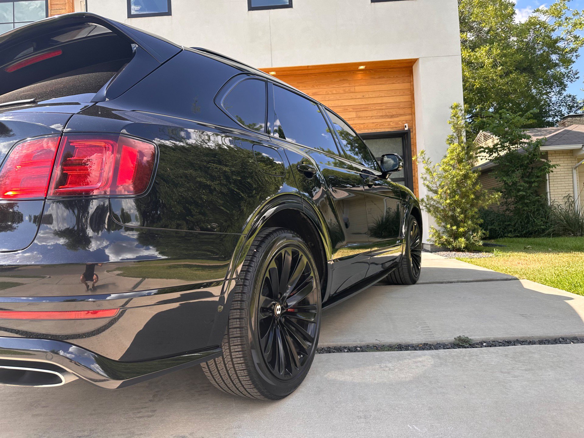 Used 2020 Bentley Bentayga Speed AWD/4WD image 5