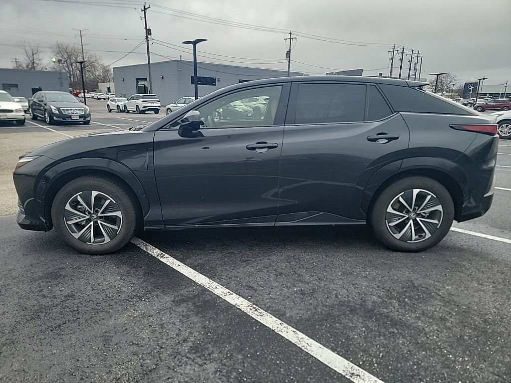 Used 2023 Lexus RZ 450e Premium w/ Technology Package image 2