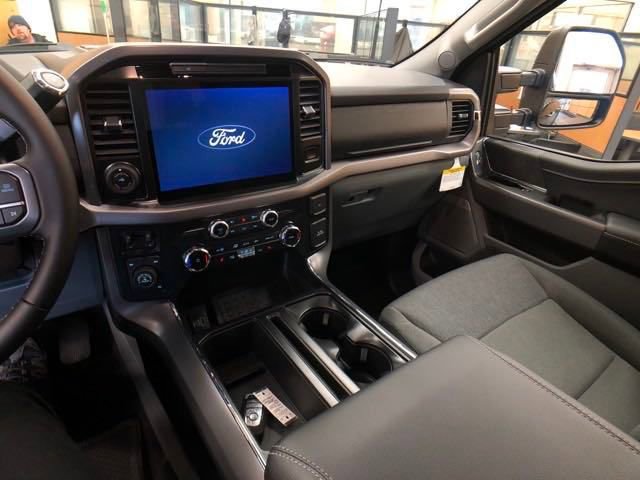 New 2025 Ford F150 XLT w/ Equipment Group 303A High image 20