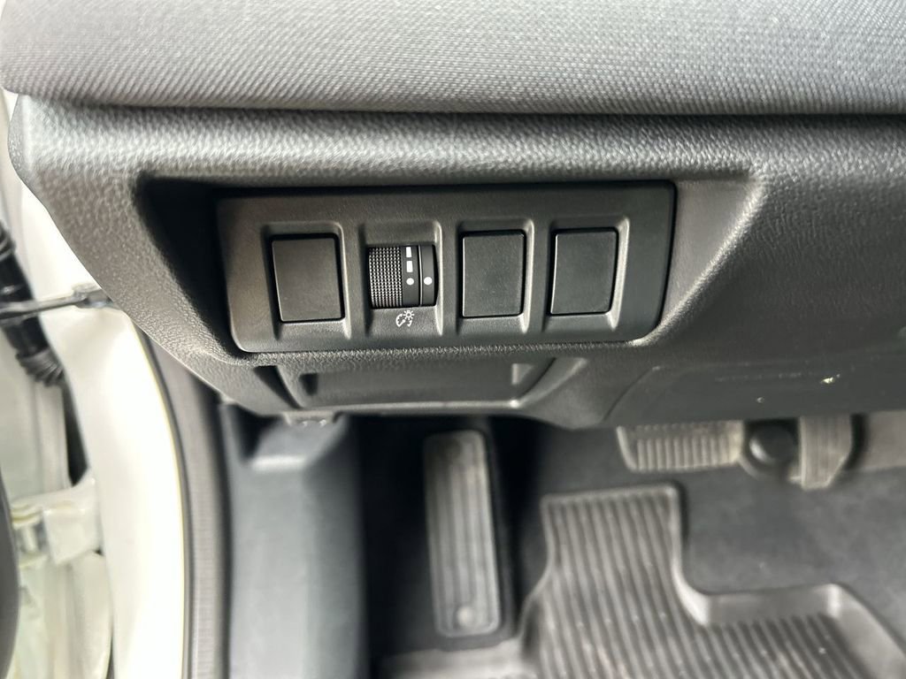 Certified 2025 Subaru Outback Premium AWD/4WD image 17