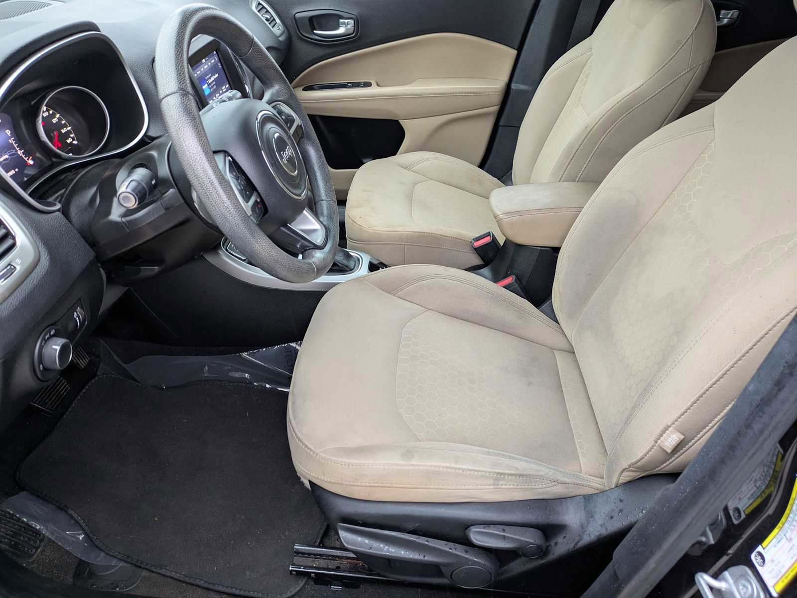 Used 2018 Jeep Compass Sport w/ Tech Group image 14