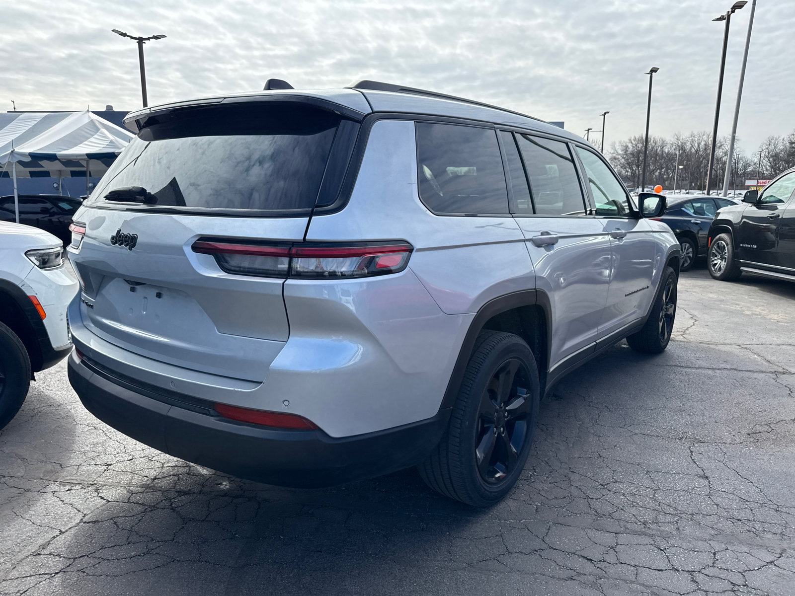Used 2021 Jeep Grand Cherokee L Laredo AWD/4WD image 5
