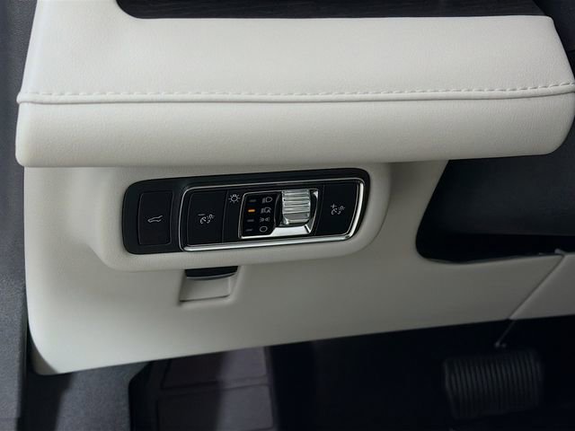 New 2026 Lincoln Nautilus Reserve image 10