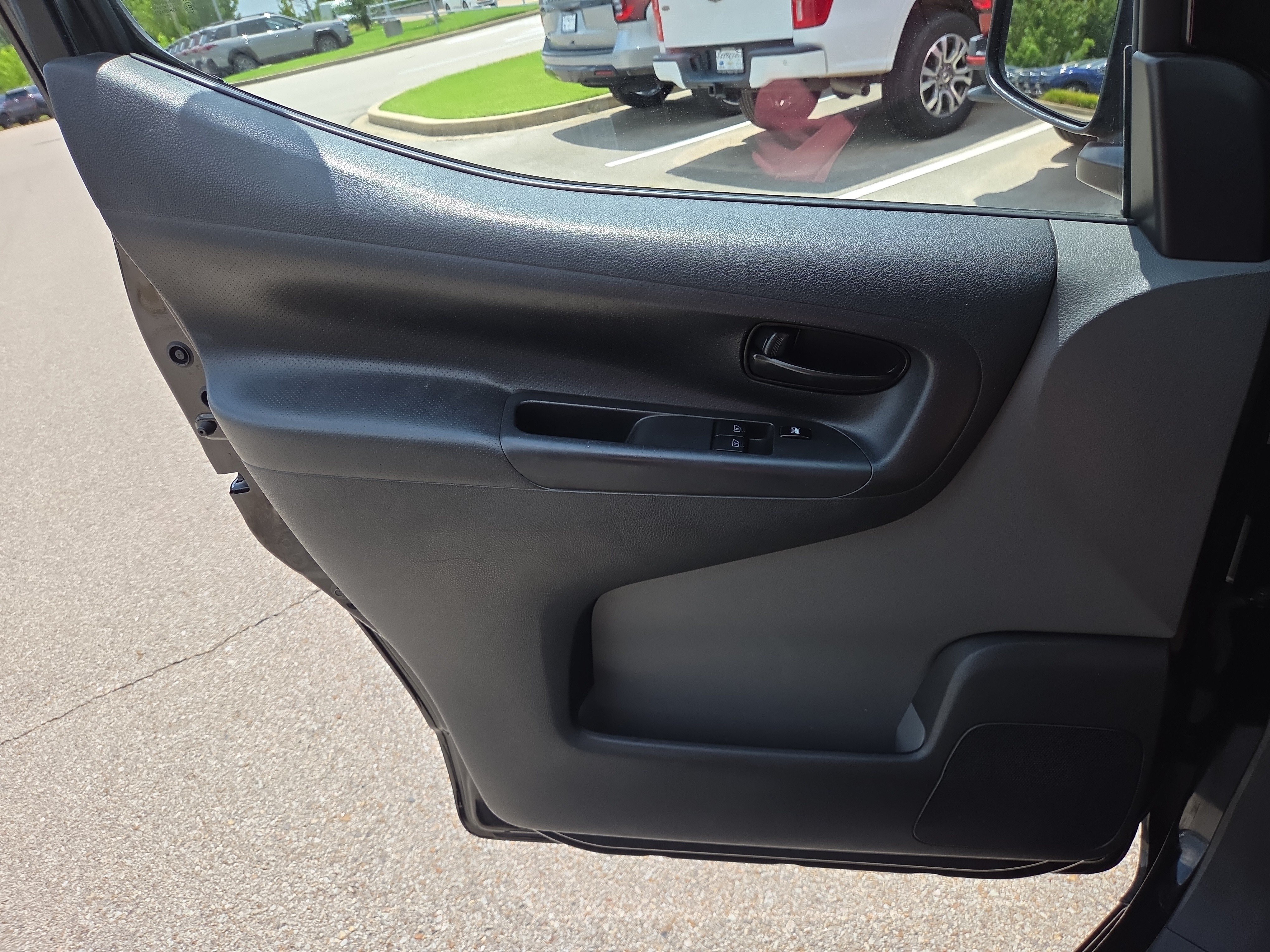 Used 2015 Chevrolet City Express LS FWD image 23
